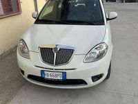 Usata Lancia Ypsilon 86 CV (63 kW) 2010 Bianco Utilitaria