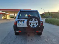 Usata Land Rover Freelander 111 CV (81 kW) 2001 Grigio SUV