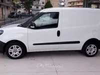Usata Fiat Doblò Lounge 95 CV (69 kW) 2021 Bianco Monovolume