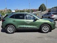 Usata Ford Kuga Active 179 CV (131 kW) 2024 Verde SUV