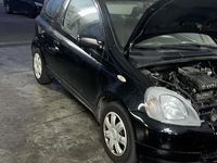 Usata Toyota Yaris 2002 Nero Utilitaria