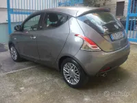 Usata Lancia Ypsilon Gold 69 CV (50 kW) 2013 Grigio Utilitaria