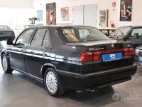 Usata Alfa Romeo 155 126 CV (92 kW) 1993 Bluazzurro Berlina