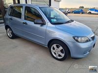 Usata Mazda 2 75 CV (55 kW) 2006 Blu Monovolume