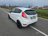 Usata Ford Fiesta Titanium 95 CV (69 kW) 2014 Bianco Berlina