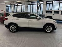 Usata BMW X2 Performance 125 CV (91 kW) 2022 Mineralweiß met SUV