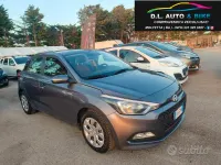 Usata Hyundai i20 Comfort 84 CV (61 kW) 2015 Grigio Berlina