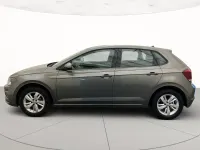 Usata VW Polo Comfortline 65 CV (47 kW) 2018 Limestone grey metallizzato Utilitaria
