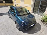Usata Fiat 500e 42 kW (58 CV) 2021 Blu/azzurro Utilitaria