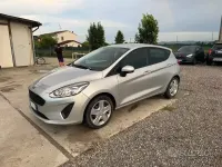 Usata Ford Fiesta 85 CV (62 kW) 2017 Grigio Utilitaria