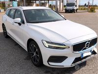 Usata Volvo V60 Business Edition 150 CV (110 kW) 2019 Bianco Station wagon