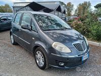 Usata Lancia Musa Gold 95 CV (69 kW) 2012 Grigio Monovolume