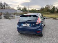 Usata Ford Fiesta 80 CV (58 kW) 2014 Blu Utilitaria