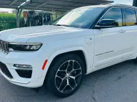 Usata Jeep Grand Cherokee Summit 272 CV (200 kW) 2024 Bright white pastello SUV