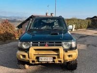 Usata Mitsubishi Pajero Top 125 CV (91 kW) 1998 Verde SUV