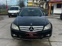 Usata Mercedes C220 Avantgarde 170 CV (125 kW) 2009 Nero Berlina