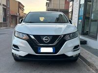 Usado Nissan Qashqai 115 HP (84 kW) 2018 Branco SUV