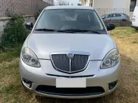 Usata Lancia Ypsilon 69 CV (50 kW) 2011 Argento Utilitaria