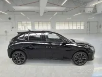 Usata Peugeot 208 GT 101 CV (74 kW) 2023 Nero Utilitaria