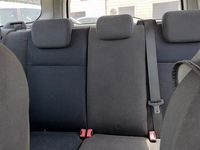 Begagnad Ford Focus 2004 Grå Kombi