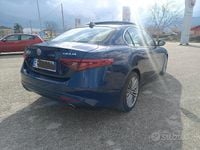 Usata Alfa Romeo Giulia 180 CV (132 kW) 2017 Blu Berlina