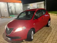 Usata Lancia Ypsilon 85 CV (62 kW) 2013 Utilitaria