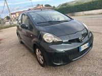 Usata Toyota Aygo 68 CV (50 kW) 2011 Grigio Utilitaria