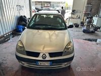 Usata Renault Clio II 75 CV (55 kW) 2005 Grigio Furgone