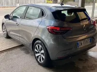 Usata Renault Clio Techno 90 CV (66 kW) 2023 Grigio Utilitaria