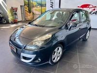 Usata Renault Scénic III Dynamique 110 CV (80 kW) 2010 Grigio Monovolume