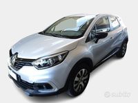 Usata Renault Captur Zen 90 CV (66 kW) 2018 Grigio SUV