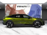 Neu Peugeot 408 GT 136 PS (100 kW) 2026 Grün SUV