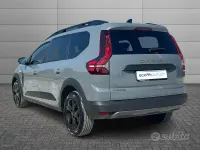 Usata Dacia Jogger Extreme 101 CV (74 kW) 2025 Grigio Monovolume