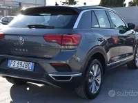 Usata VW T-Roc Style 150 CV (110 kW) 2018 Grigio SUV