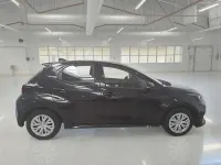 Usata Toyota Yaris Hybrid Business Edition 92 CV (67 kW) 2023 Nero Berlina