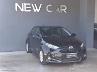 Gebraucht Toyota Yaris Hybrid Business Edition 92 PS (67 kW) 2022 Schwarz Limousine