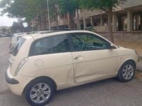 Usata Lancia Ypsilon 54 CV (39 kW) 2004 Bianco Utilitaria