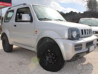 Usata Suzuki Jimny 85 CV (62 kW) 2011 Grigio SUV
