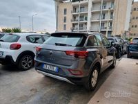 Usata VW T-Roc Style 110 CV (80 kW) 2022 Grigio SUV