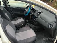 Usata Fiat Punto 95 CV (69 kW) 2012 Bianco Berlina