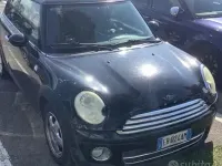 Usata Mini Cooper D 109 CV (80 kW) 2010 Nero Utilitaria