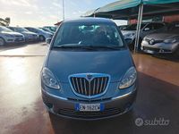 Usata Lancia Musa Gold 78 CV (57 kW) 2012 Grigio Monovolume