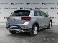 Usata VW T-Roc Life 110 CV (80 kW) 2022 Grigio SUV