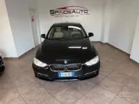 Usata BMW 318 Luxury Line 143 CV (105 kW) 2013 Nero Station wagon