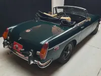 Usata MG B 94 CV (69 kW) 1974 Verde Cabrio