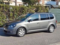 Usata VW Touran Comfortline 105 CV (77 kW) 2015 Grigio Monovolume