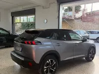 Usata Peugeot 2008 Active 131 CV (96 kW) 2023 Grigio SUV