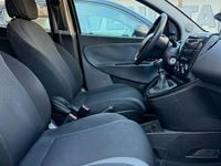 Usata Lancia Ypsilon Platinum 69 CV (50 kW) 2017 Nero Utilitaria