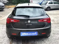Usata Alfa Romeo Giulietta 105 CV (77 kW) 2010 Grigio Utilitaria