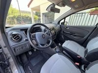 Usata Renault Captur 90 CV (66 kW) 2017 Grigio SUV